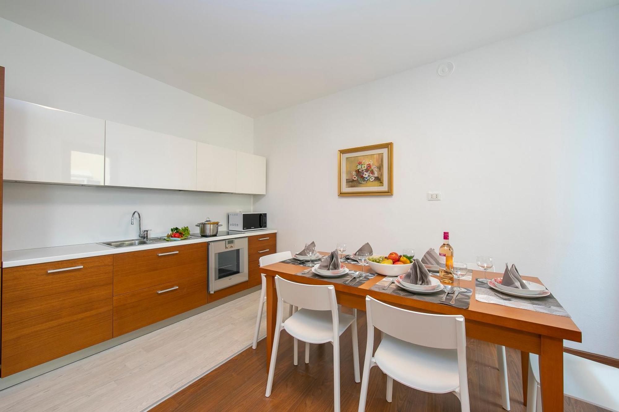 Residenza Rocca Del Lago 4 - Happy Rentals Riva del Garda Buitenkant foto