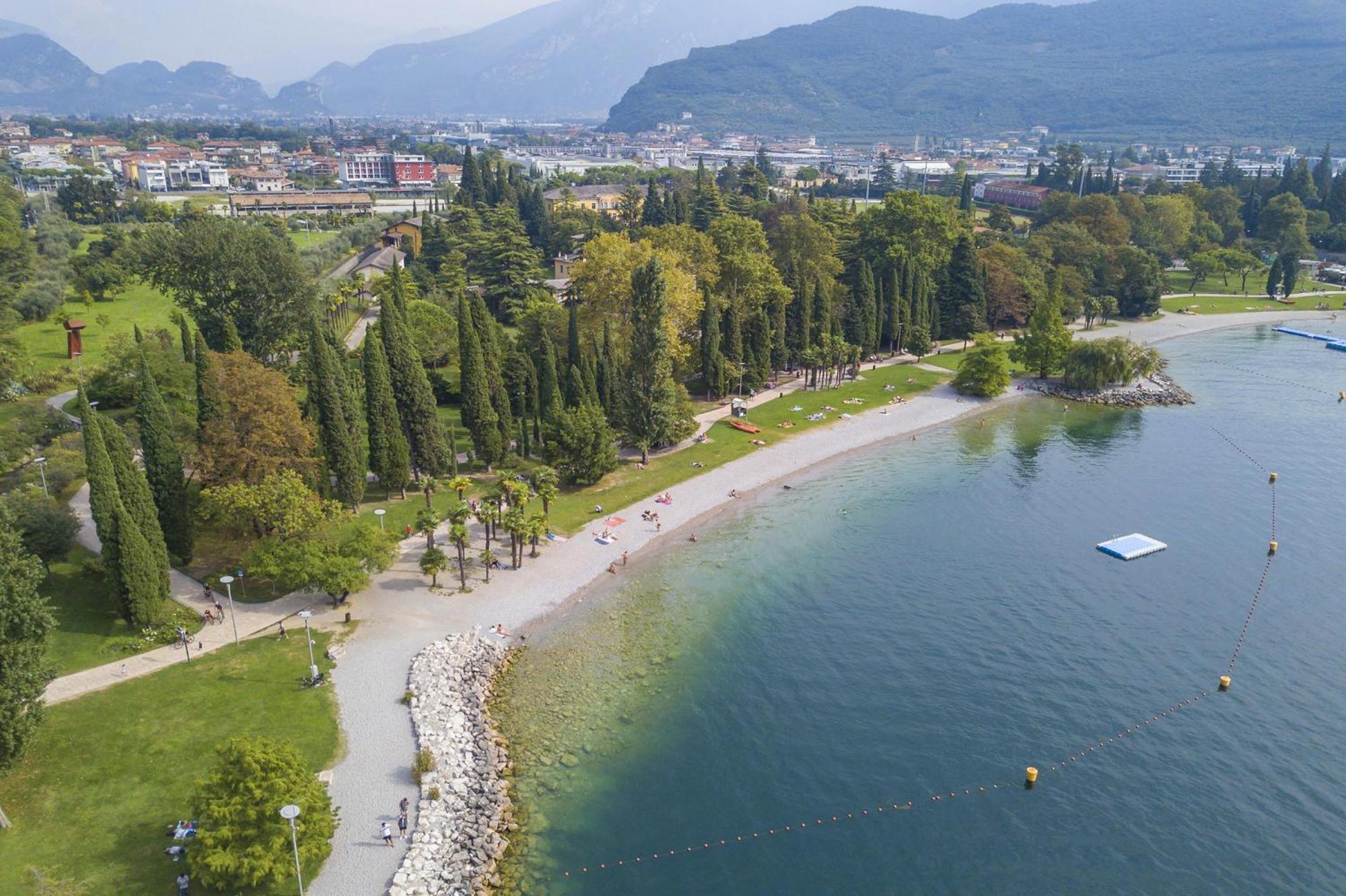 Residenza Rocca Del Lago 4 - Happy Rentals Riva del Garda Buitenkant foto